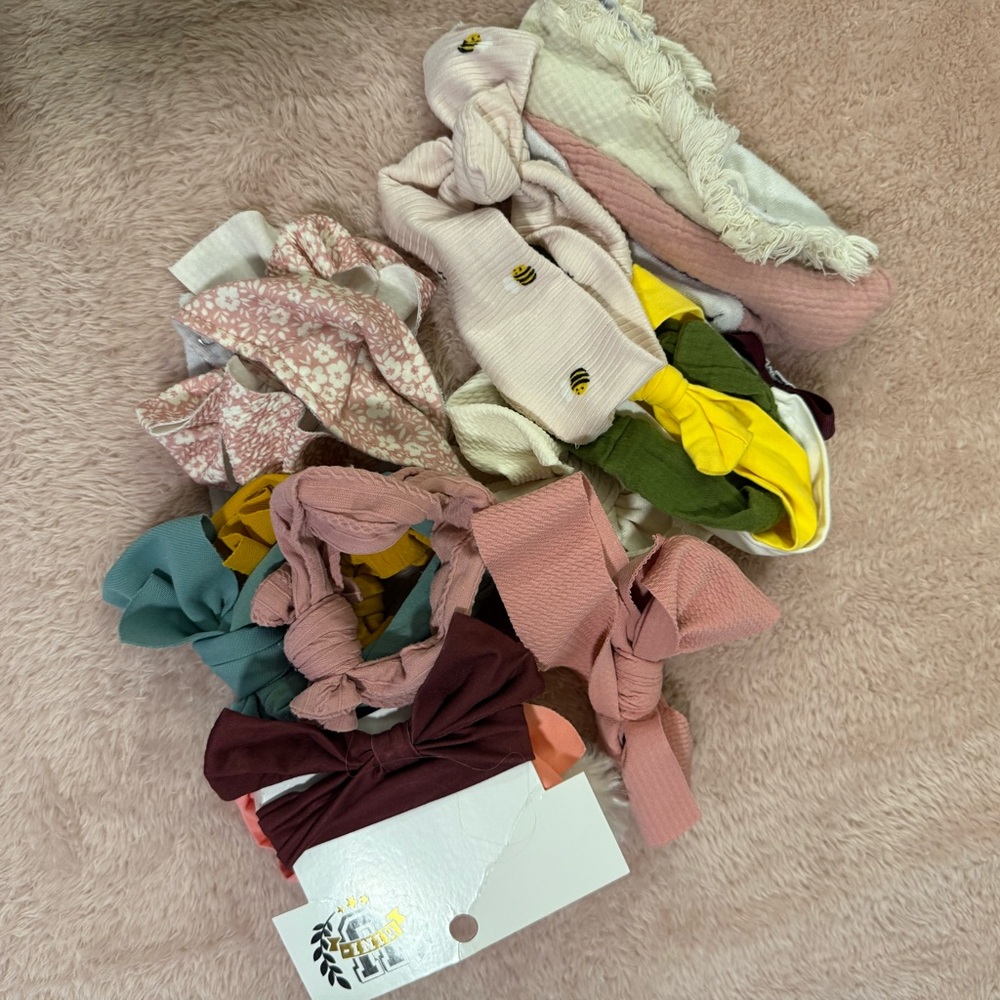 🟠🟠Assorted Colorful Kids Headbands and Bibs Set with Mushie Blanket